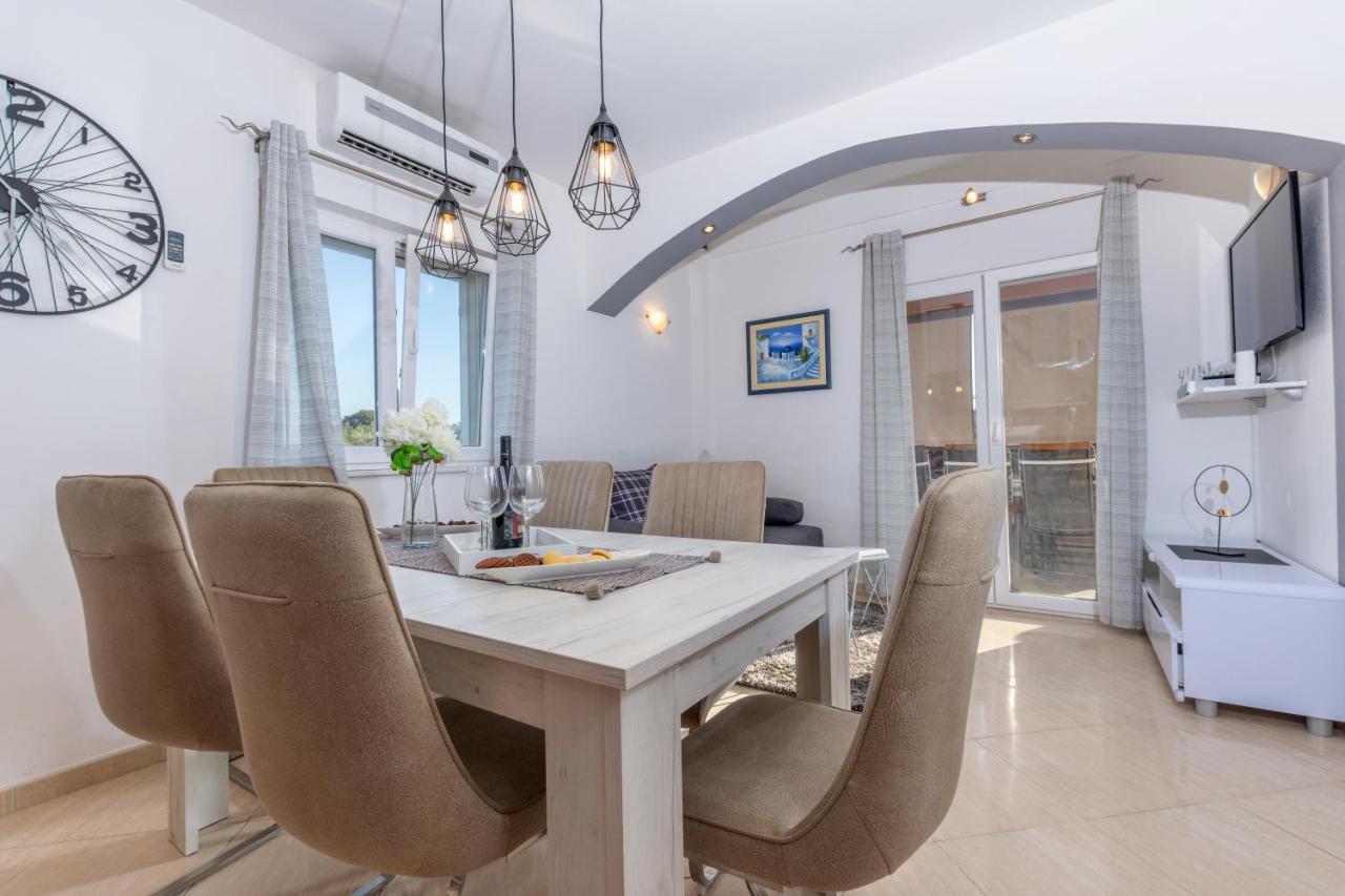 Villa Spark With Heated Pool In Rogoznica Zecevo Exterior photo
